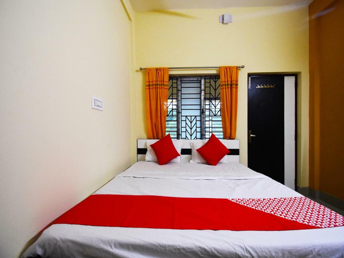 Oyo 43926 Sanchari Atithi Nivas Hotel Bolpur Exterior photo