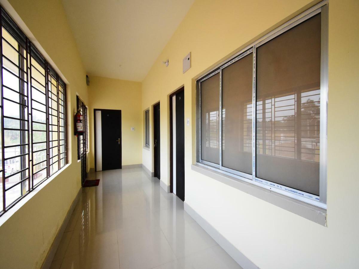 Oyo 43926 Sanchari Atithi Nivas Hotel Bolpur Exterior photo